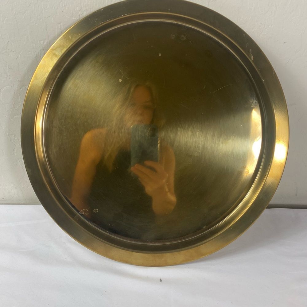 Elegant Gold Ikea round serving tray Heavy well made